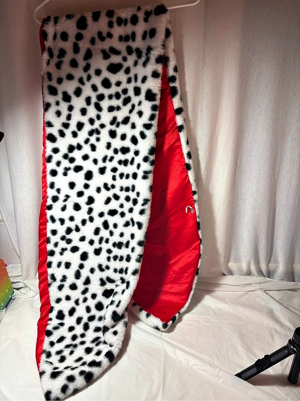 Costume accessory, Reversible Dalmatian Print shawl in White & Red Like New